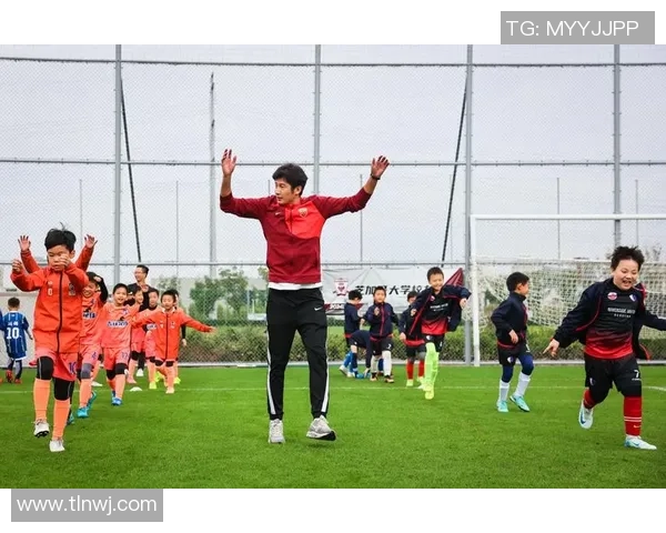 足球明星身体变形视频揭秘运动员训练与身体极限的奇妙变化与挑战